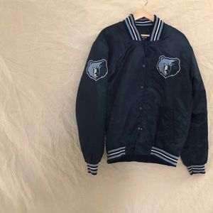 Men’s Memphis Grizzlies jacket size L